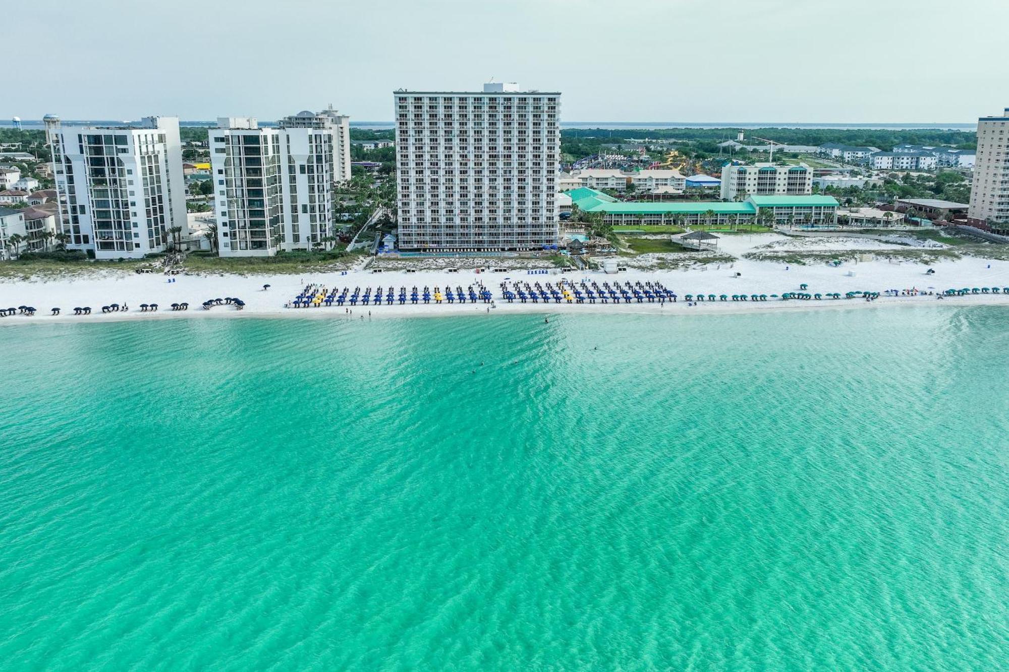 Pelican Beach Resort Destin Exterior photo