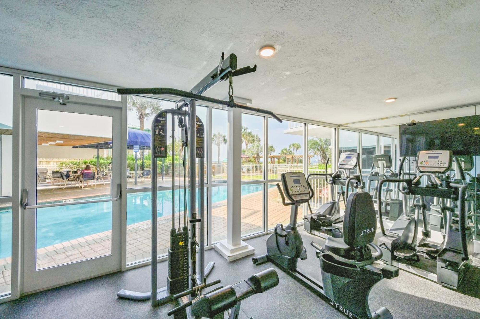 Pelican Beach Resort Destin Exterior photo