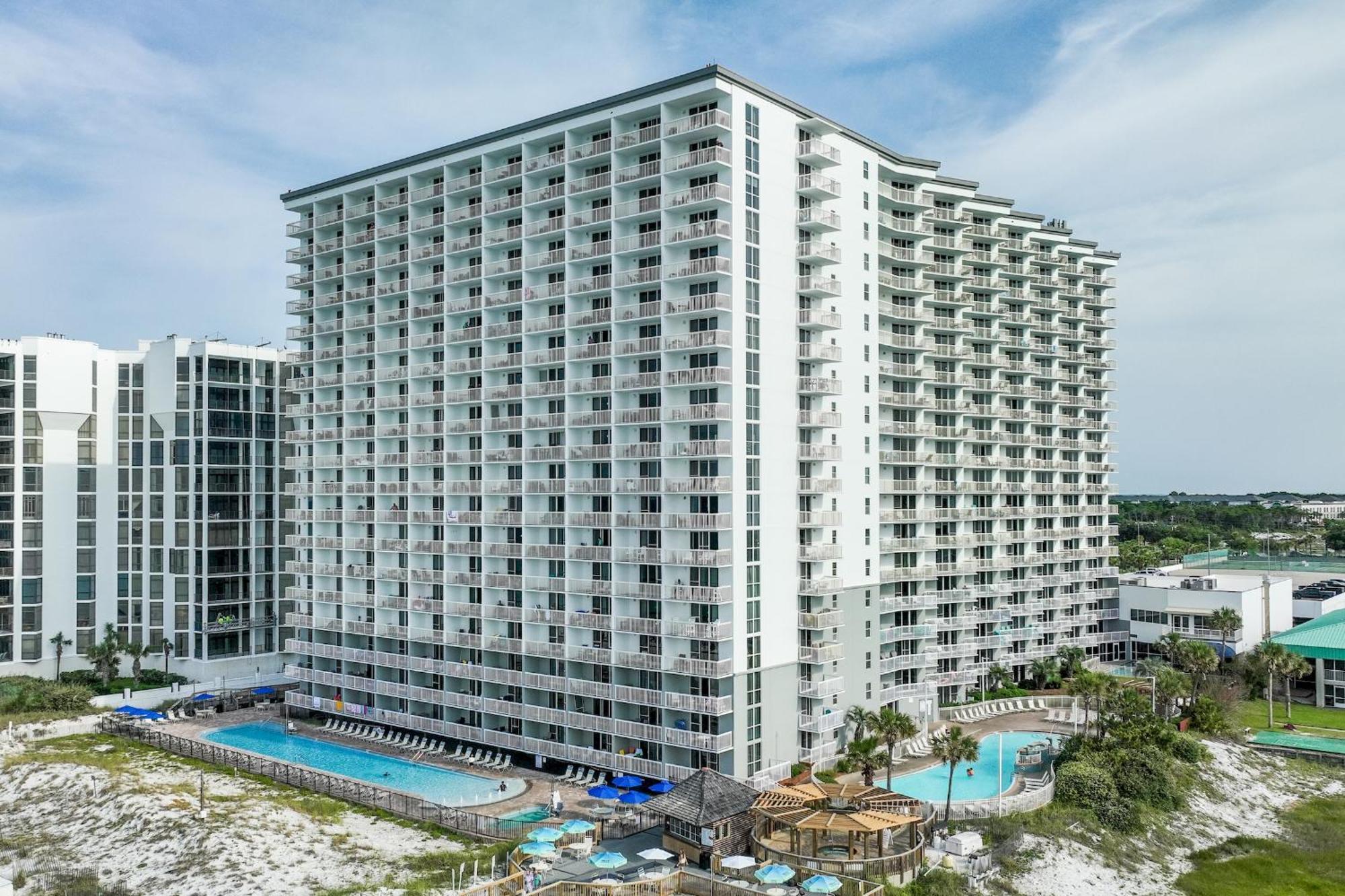 Pelican Beach Resort Destin Exterior photo