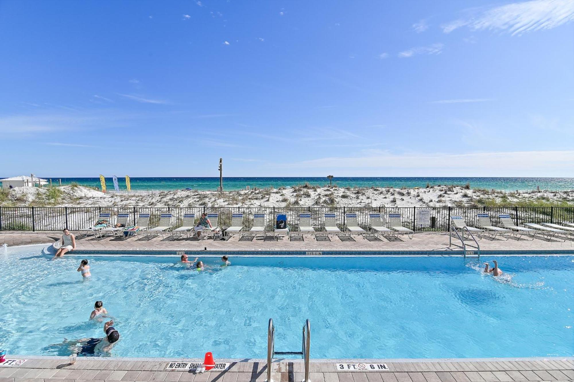 Pelican Beach Resort Destin Exterior photo